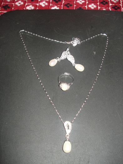 Set bijuterii - 35 lei - DIVERSE DE VANZARE