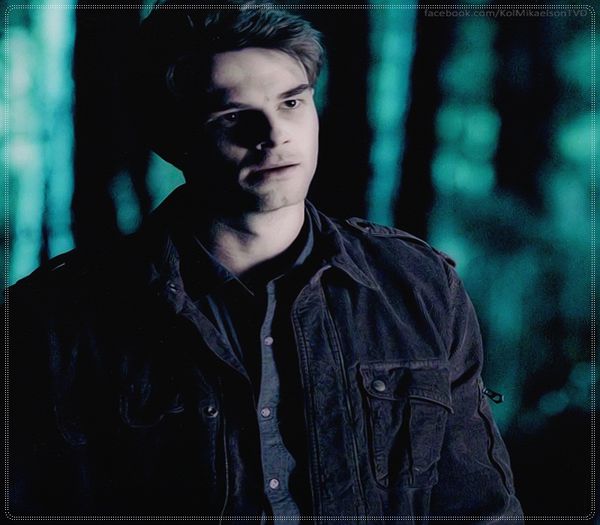 ;; clk Ce faci? ;> *da din sprancene* #Adriana. Bine bre, tu? #Kai.; *ia o casca si asculta putin* Serios, Tatia, serios? Vrei sa-l chem pe Ilie sa vorbiti despre simfonii ? ;;) =))))))) #Tatia.
