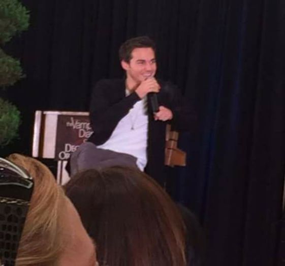 ❤;. #vine si bea paharel dupa păhărel. ce soarta am #vorbeste cu paharelele