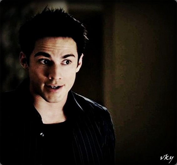 ▬ ❝Pacat... Aveam nevoie de inspiratie pentru o noua poezie...#ilie [cl] - here - episode 41 - done