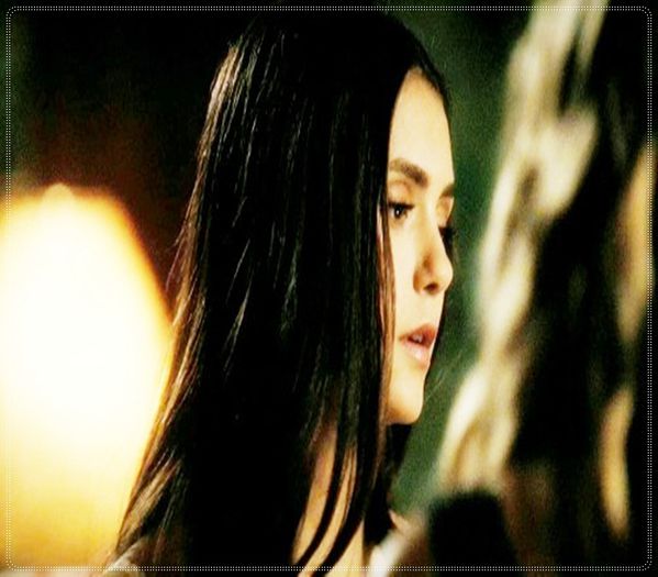 》clk Bahhh *o bufneste rasu; se apleaca si pune alea la loc in punga* Ai spart ouale;< =))); *lasa punga in mijlocu strazii; scoate sucu; se aseaza pe trotuar si bea*=)))) Macar sacosele tale sa ramana intacte *rade* #Ely.
