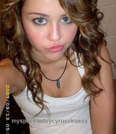 3130811855_ae4e5cbefc - Miley Cyrus