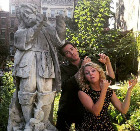 ❤;. #vine si o ia in brate pe la spate. LA MULTI AAAAAANI - here - episode 41 - done