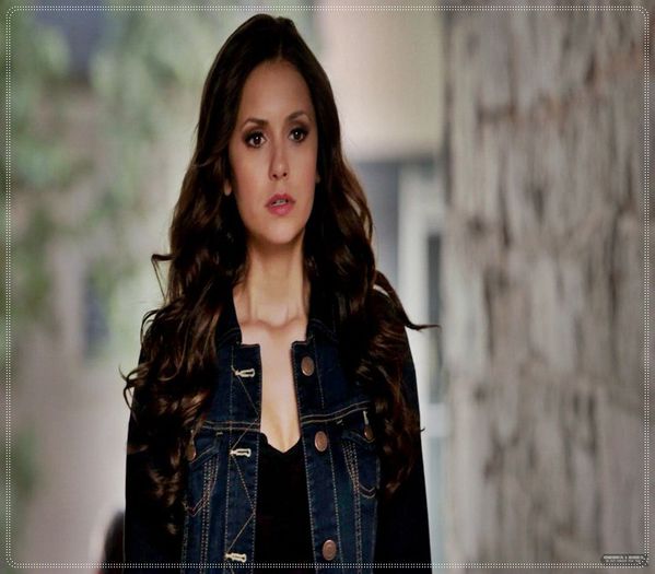 *intra in bloc si se uita in jur remarcand schimbarile facute*