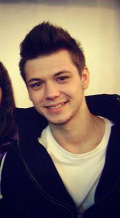 1510528_569541176456541_1140797415_n