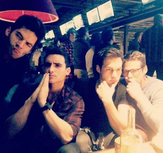 ❤;. #vine pe balustrada. saluuut - here - episode 41 - done