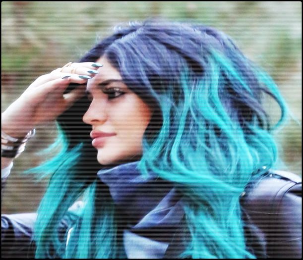 ∆▽■□ .nɒϱɿom ɒnin ♔♥●✿. [#sta intinsa pe jos si se uita la cer .