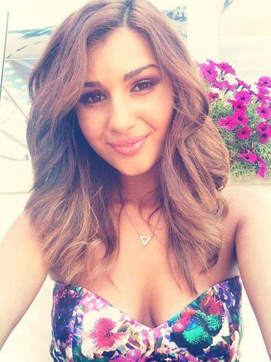 10458036_757259240997659_1387124325395921023_n