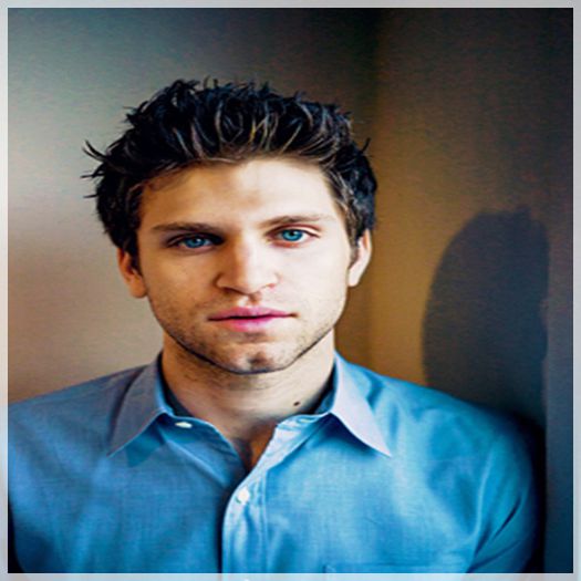 █ ▄→ -intră în bloc cu un bebeluş de aproximativ 6 luni în braţe-