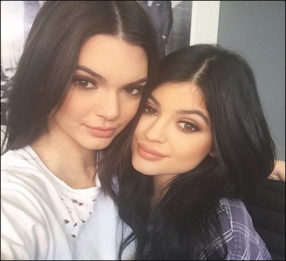 ∆▽■□ .nɒϱɿom ɒnin ♔♥●✿. sper sa nu sara cutu pe pisica mea , in rest plictisita [#rade usor. #d