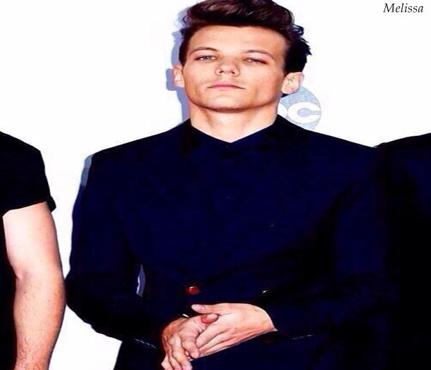 - *pufnesc scurt*Bafta ;3.*noapte bunaaa♥♥*