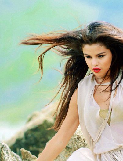 tumblr_nifbdwCVsP1rbh320o1_500; selena
