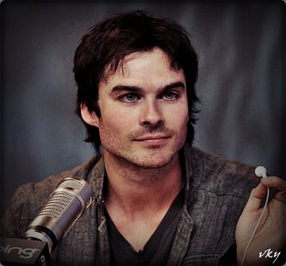 ▬ ❝Neata piticule...;;)#ely + Pai compliment era...#viio +[cl]; Las`o sa zica cca zice bine... Adica mna, tu sti deja asta... Dar ma`ta are spirit de observatie bun, sau e doar de la pantalonii mai stransi...|rade|#adda[=))))
