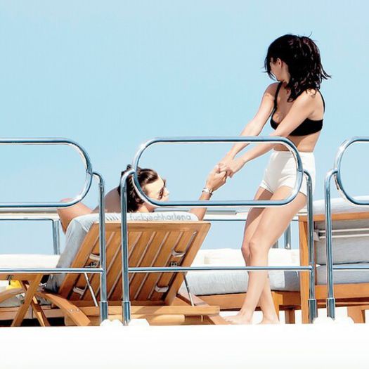 large (11) - girls and harry