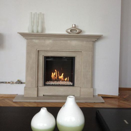 199323_366309930109741_587817835_n