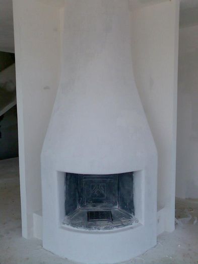 284867_350709705003097_920772872_n