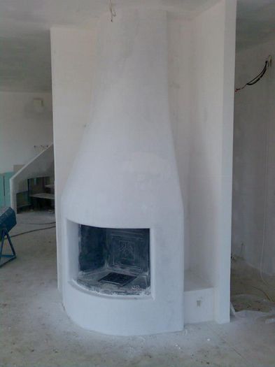 283814_350709658336435_961415222_n