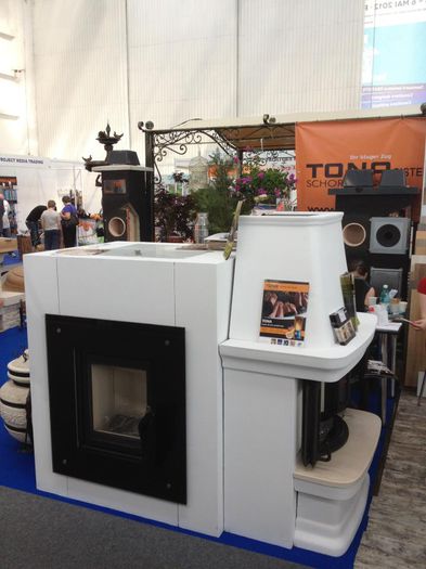 401580_304548122952589_1628535487_n