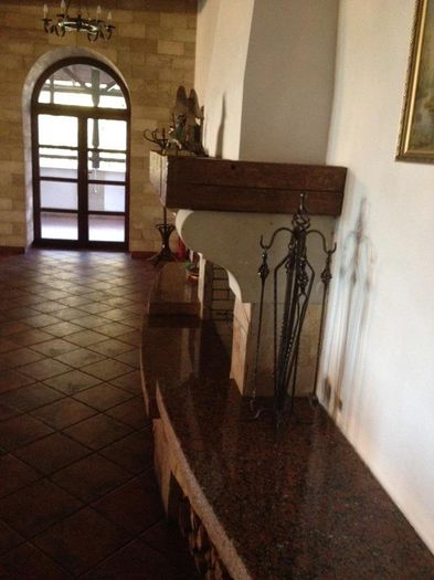 546361_300265016714233_1074953123_n