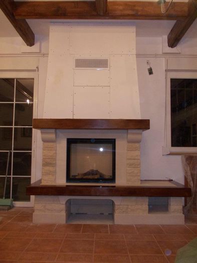 526245_284600478280687_1842194010_n