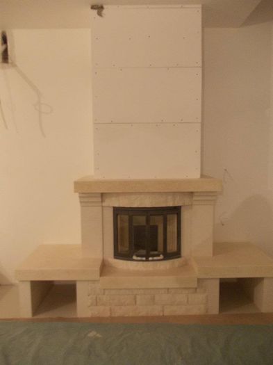 395936_244690732271662_402066063_n - CONSTRUCTII SEMINEE