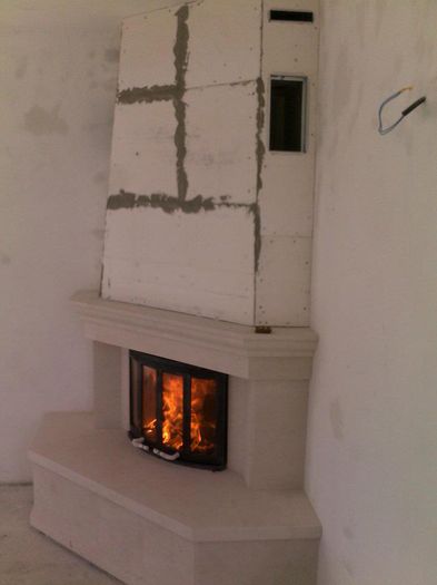 379936_213652655375470_1589648493_n - CONSTRUCTII SEMINEE