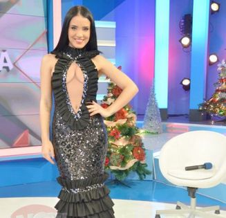 114588 adelina.jpg_t