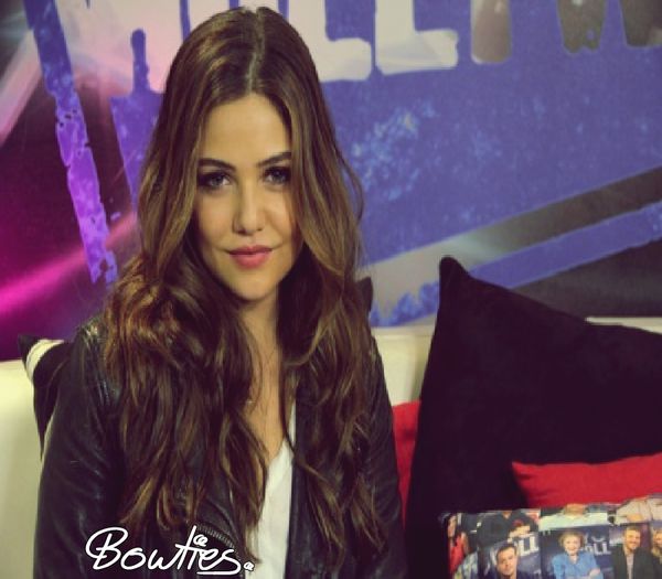 ×ƛƔƛƊƛƘЄƊƛƔƦƛ ☠ ¦ nici nu vreau să mă gândesc dupa ce am văzut. =)) ¤îl ia în braţe¤