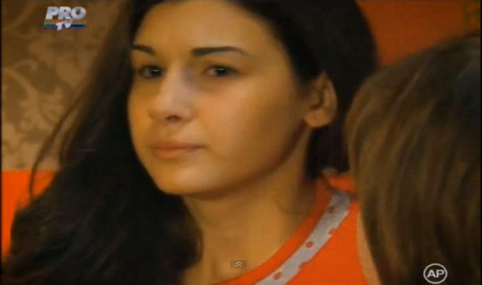 bandicam 2015-02-01 00-49-17-670 - Anca si Ioana