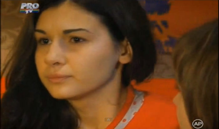 bandicam 2015-02-01 00-49-18-017 - Anca si Ioana