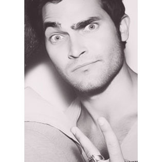 Femeile astea, de ce trebuie mereu sa va ganditi la pro;stii ? :)) Ma duc sa-mi fac un dus; Daca tot esti asa interesata de mine poti veni si tu :) *intra in baie*
