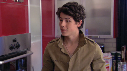 JONAS-episode-20-Double-Date-nick-jonas-9002579-500-279 - Imagini de pe FanPop