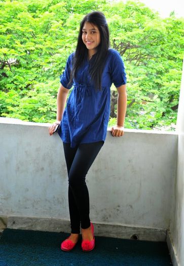 neethi_taylor_photo_shoot_1205 - Niti Taylor