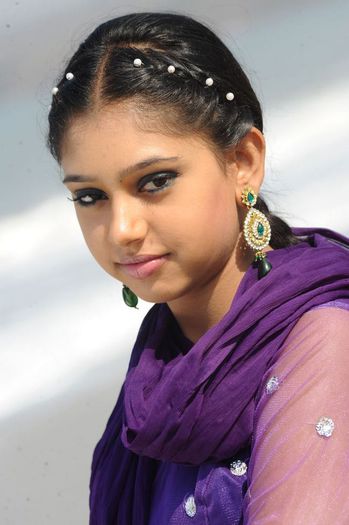 Niti-Taylor-Photo-Gallery-2-24