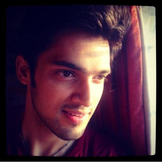 B0x-tPpCAAEX4FX - Parth Samthaan