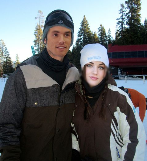 Ely - Alexandra,Ian haideti si voiii sa schiem :3.