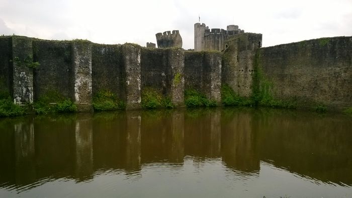 WP_20140531_008[1] - c Tara Galilor - Castelul Caerphilly