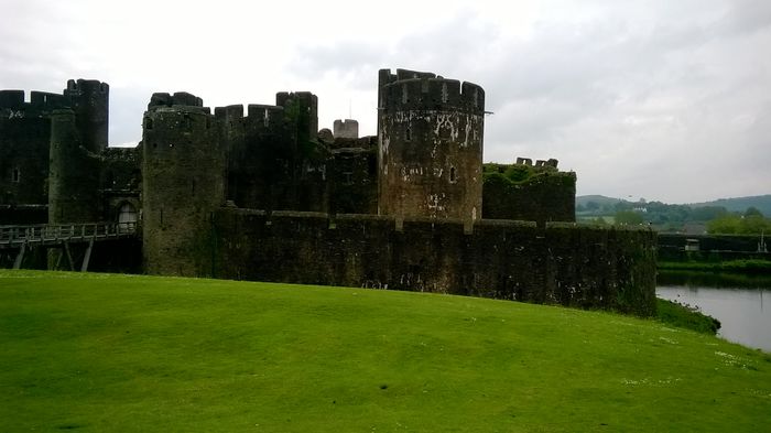 WP_20140531_022[1] - c Tara Galilor - Castelul Caerphilly