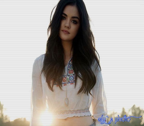 .•*´♥`*•. *intra plina de zapada cu o punga in mana* Hello! Ce faceti?