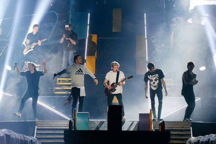 10612799_795768453793665_4752800884283360641_n - One direction OTRA 7 and 8 Feb 2015 at Allianz Stadium in Sydney