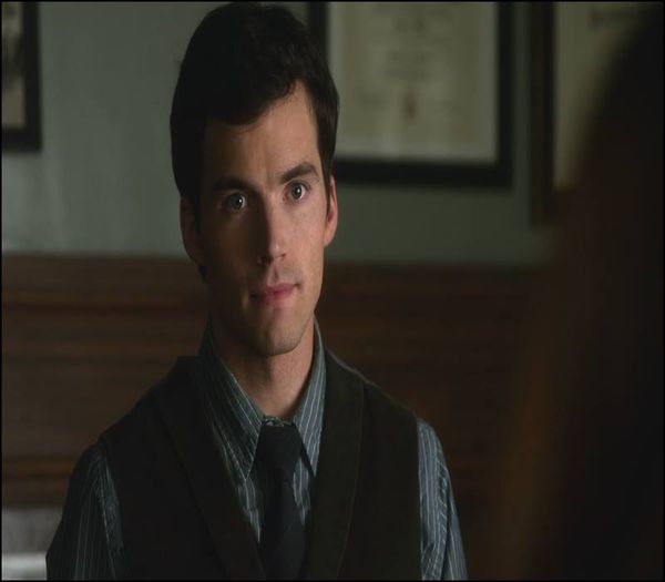 *mananca mici*Chiar daca sunt arsi inca sunt buni sa stiti..Ely, ia incearca.