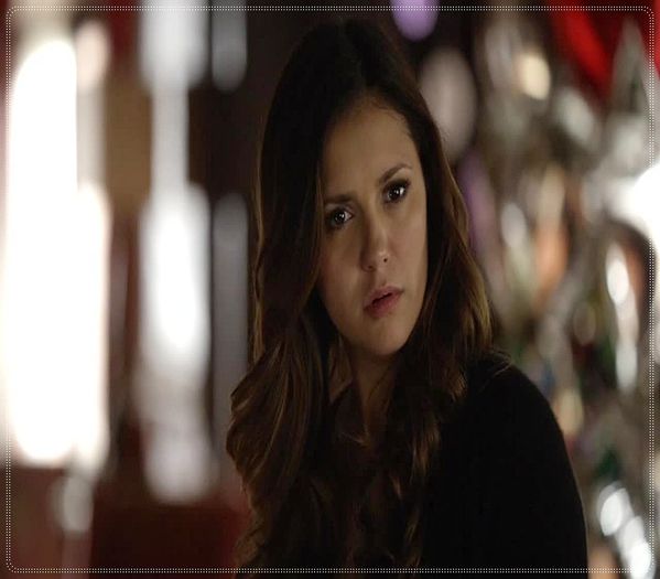 》 *se trezeste speriata de pe fotoliu; se duce si deschide usa blocului* TU?!? :O [=)))))))]