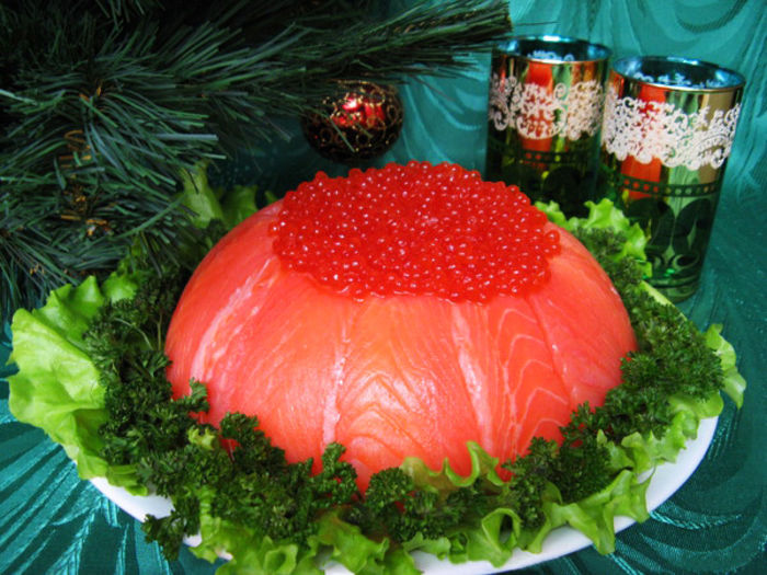 Tort de peste - Idei de aranjare a platourilor pentru  mese festive si ocazii speciale