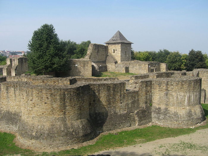 Cetatea_de_Scaun_a_Sucevei - cetati din ROMANIA