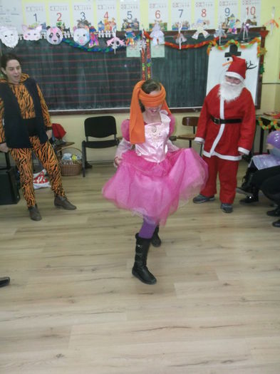 Picture 5242 - CARNAVALUL ELEVILOR