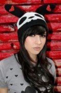 10205461_NXGESXPUT - hannah beth