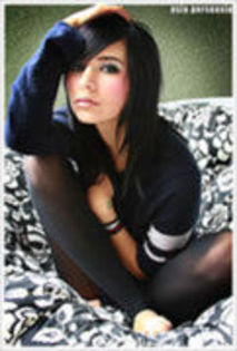 10205509_XTAJUVKIN - hannah beth