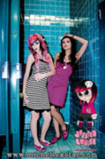10205609_KPTUZSDTG - hannah beth