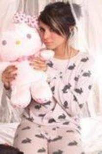 10205789_PNTPFKRKZ - hannah beth