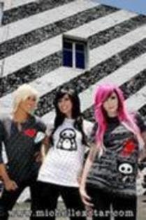 10205811_LVTBPNRWT - hannah beth